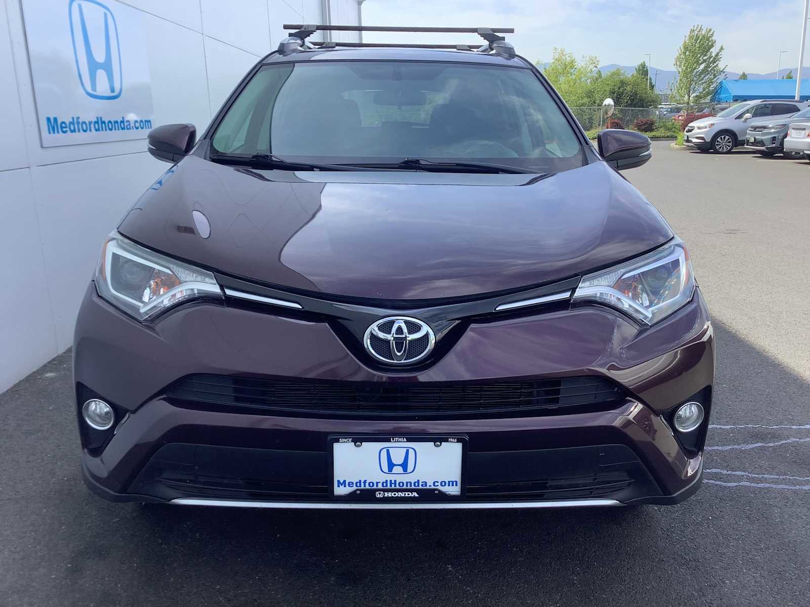 Used 2016 Toyota RAV4 XLE AWD/4WD image 9