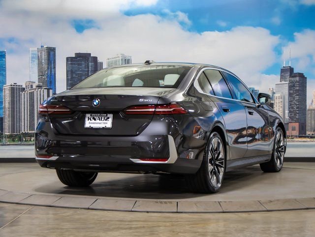 Used 2026 BMW 530i xDrive image 8