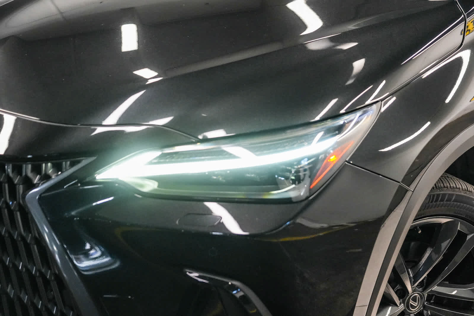 Used 2024 Lexus NX 450h+ AWD w/ Vision Package image 2