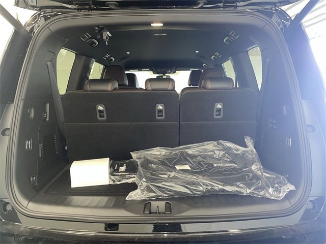 New 2026 Nissan Armada SL w/ Captain's Chari Seat Package image 15