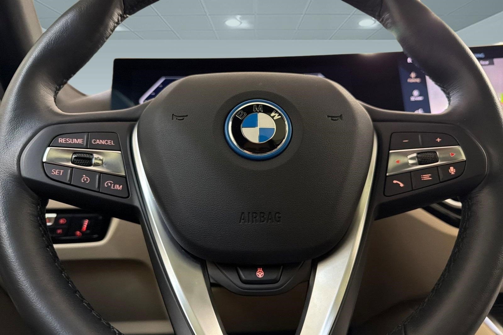 Certified 2023 BMW i4 eDrive35 w/ Premium Package RWD image 18
