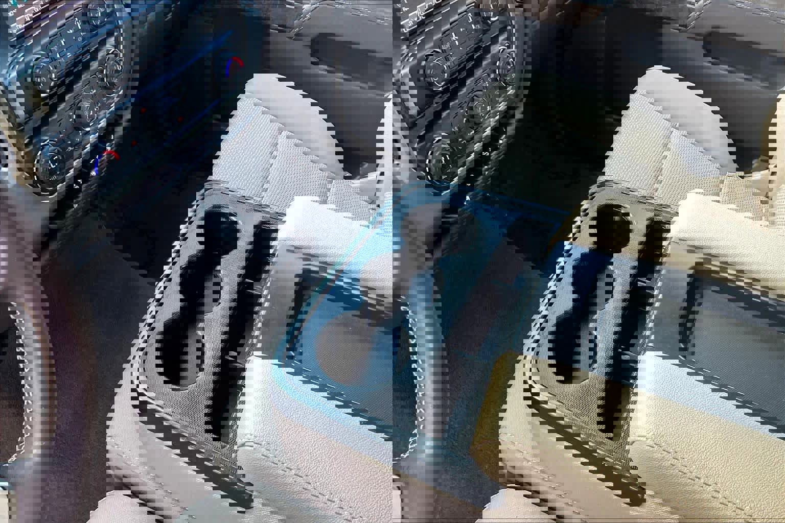 Used 2018 Chevrolet Silverado 1500 LT w/ LT Eassist Package image 16