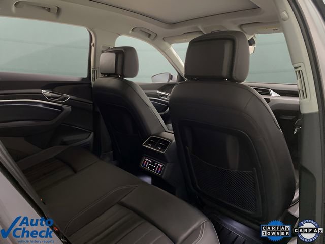 Used 2023 Audi e-tron Premium Plus w/ Premium Plus Package image 74