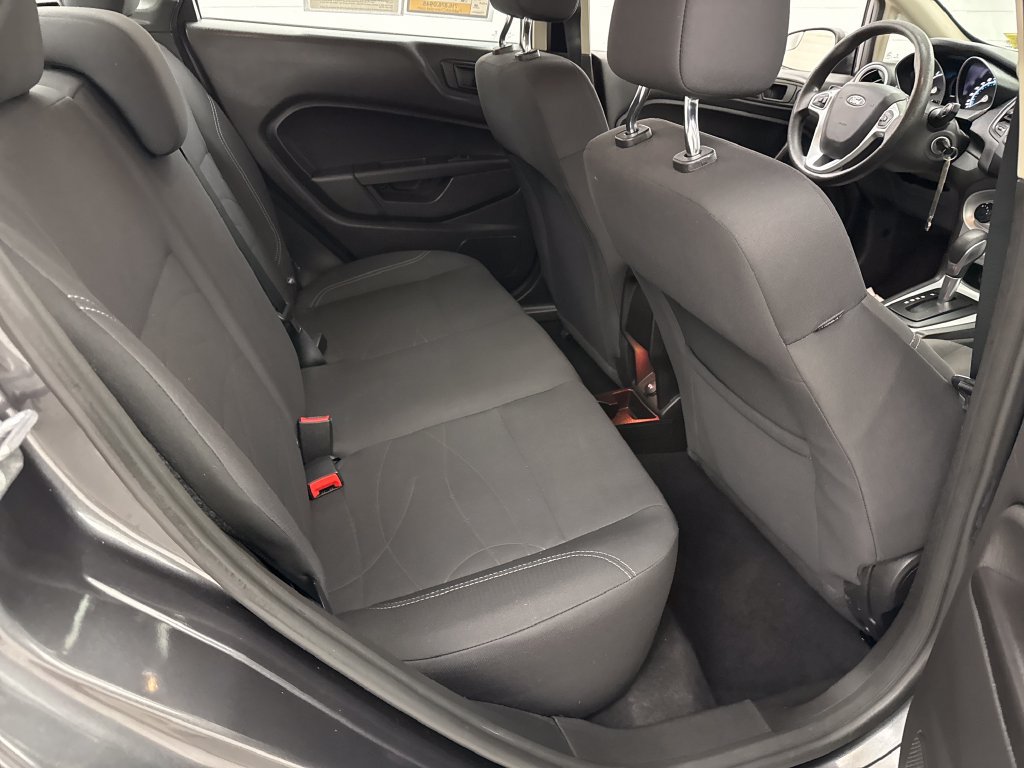 Used 2018 Ford Fiesta SE FWD image 24
