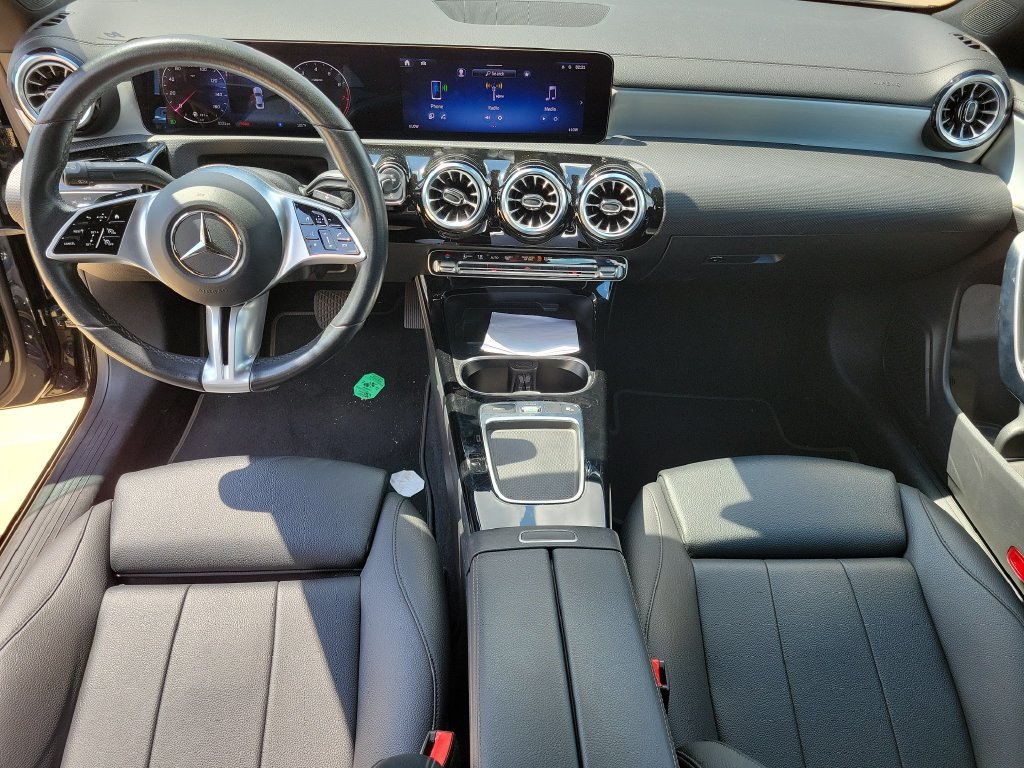 Used 2025 Mercedes-Benz CLA 250 4MATIC image 14