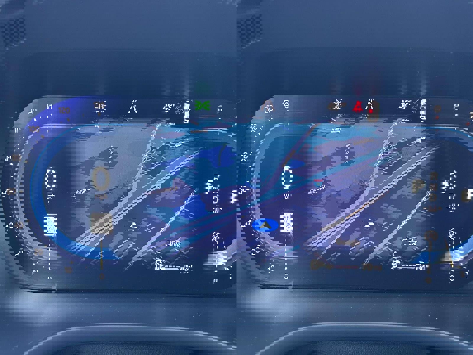 Certified 2023 Volvo XC60 B5 Plus w/ Climate Package image 30