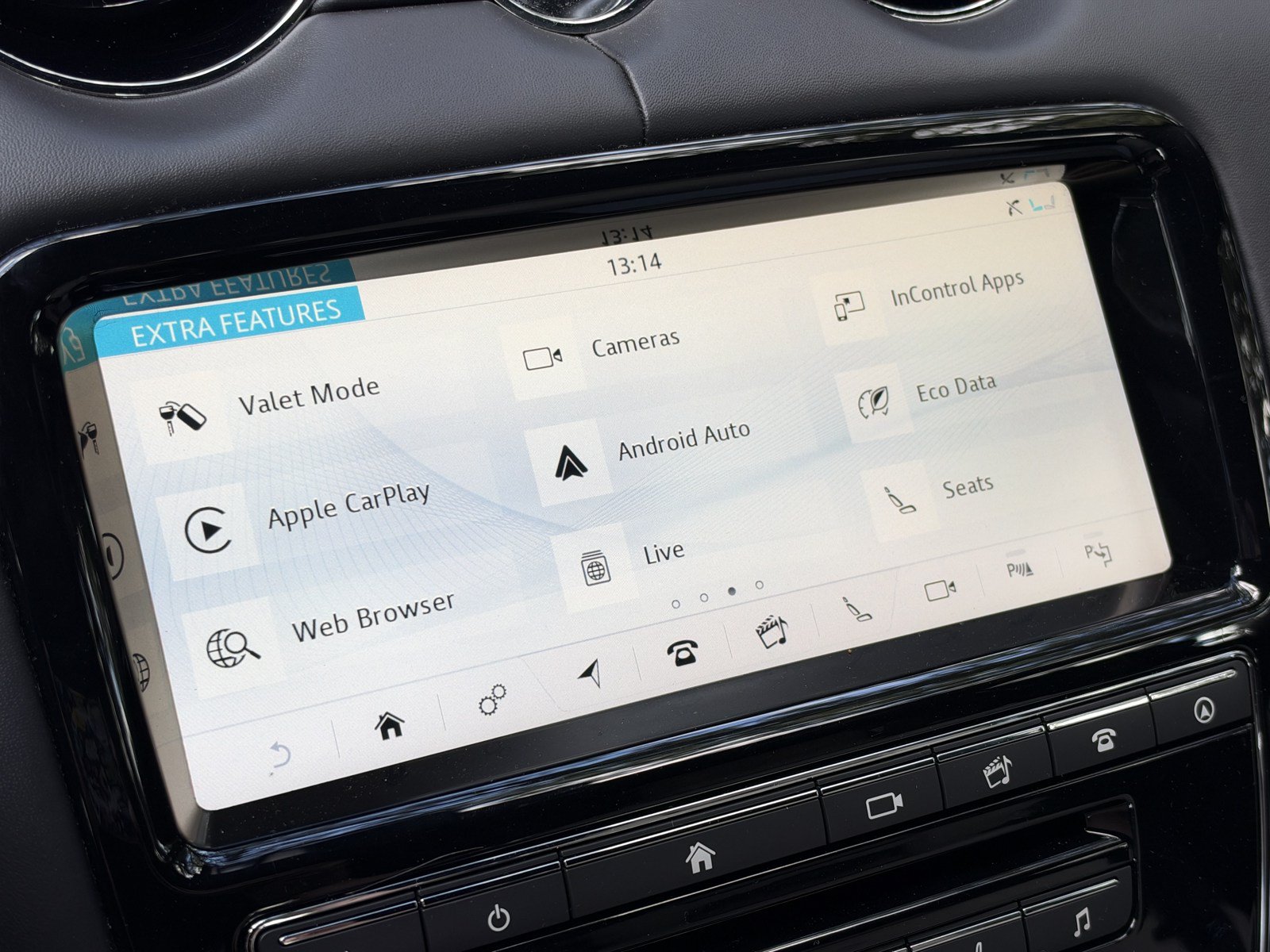 Used 2019 Jaguar XJ R RWD image 27
