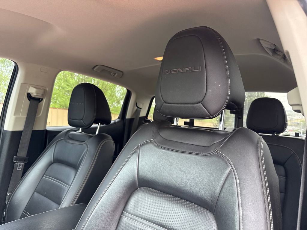 Used 2019 GMC Canyon Denali image 11