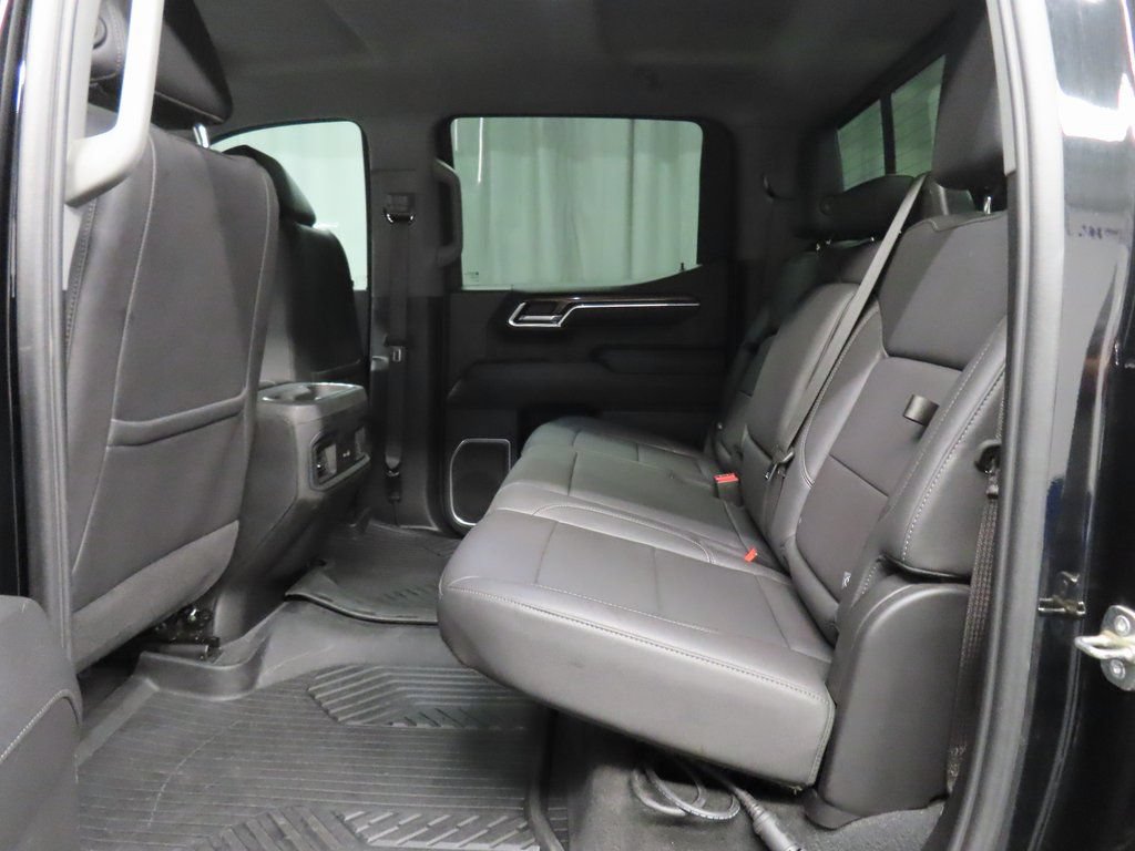 Used 2023 Chevrolet Silverado 1500 RST w/ Convenience Package II AWD/4WD image 10