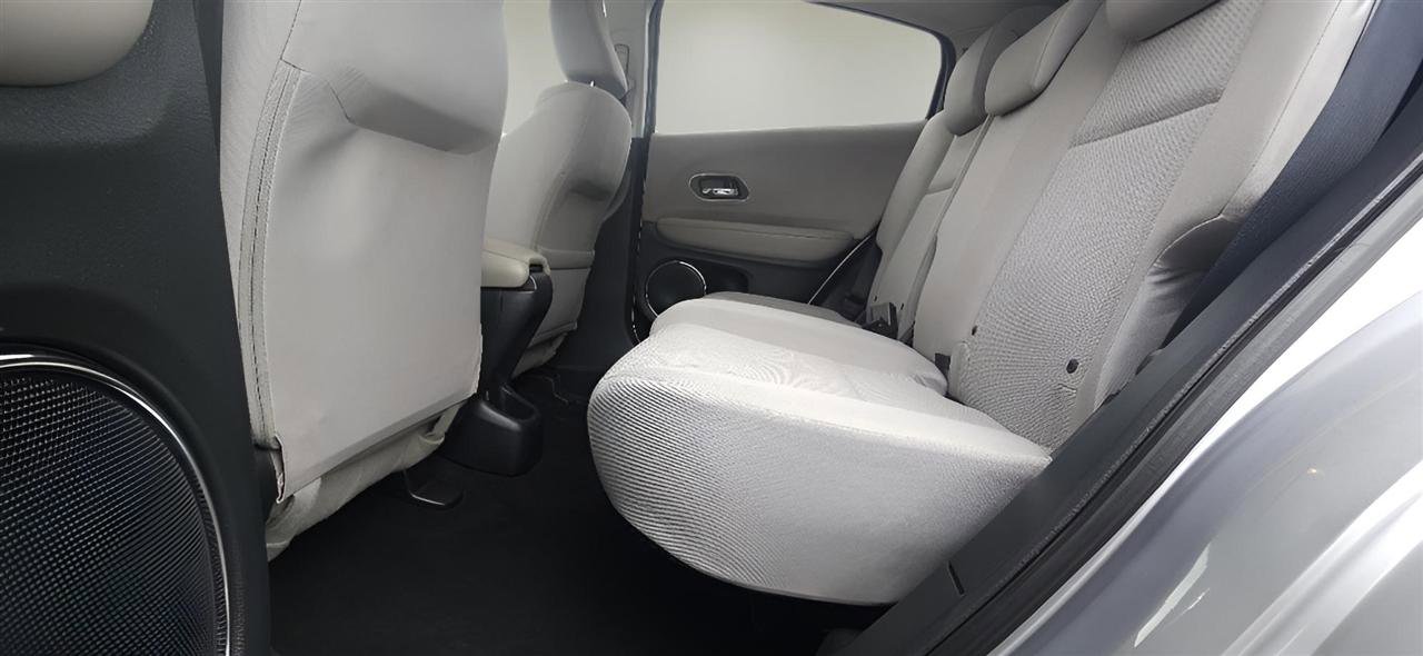 Used 2018 Honda HR-V EX image 22