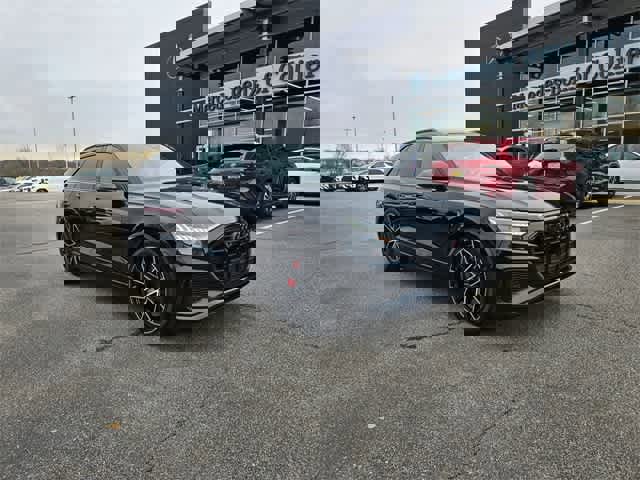 Used 2023 Audi SQ8 Prestige image 3