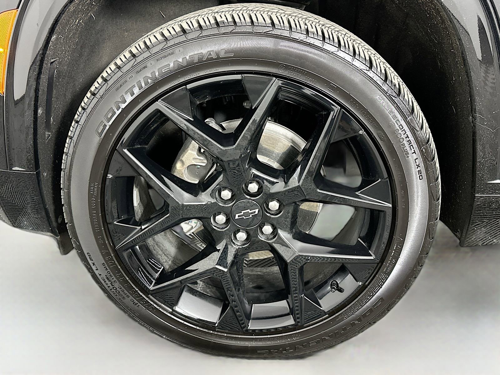 Used 2025 Chevrolet Traverse RS image 35