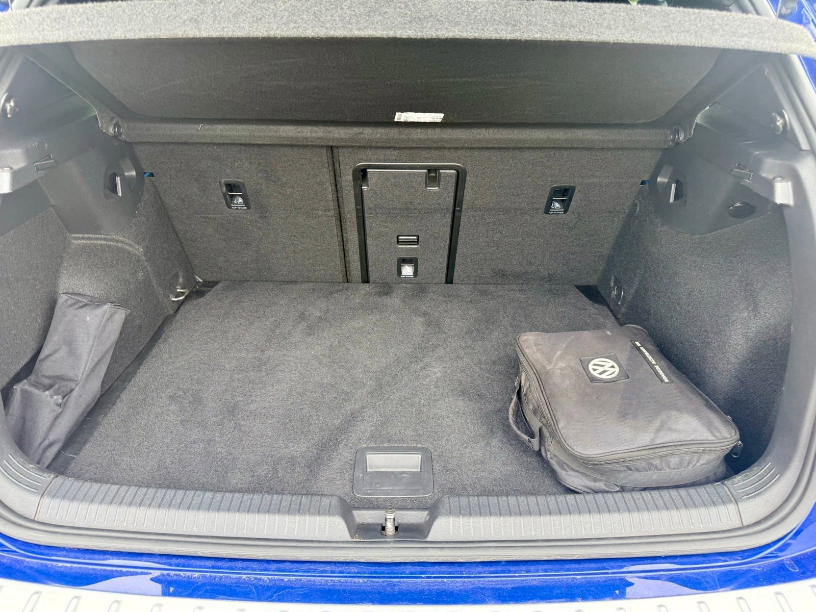 Used 2022 Volkswagen Golf R image 21