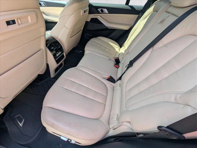 Used 2021 BMW X5 xDrive40i w/ Premium Package AWD/4WD image 17