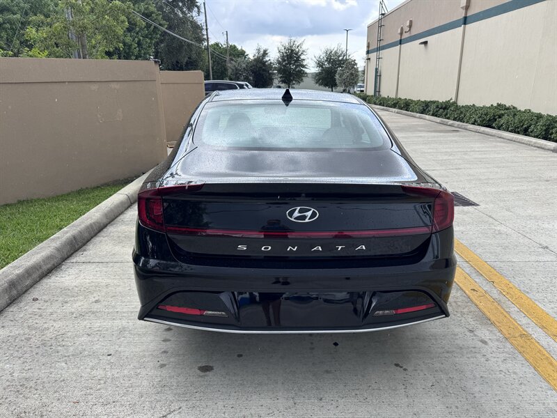 Used 2023 Hyundai Sonata SE FWD image 6