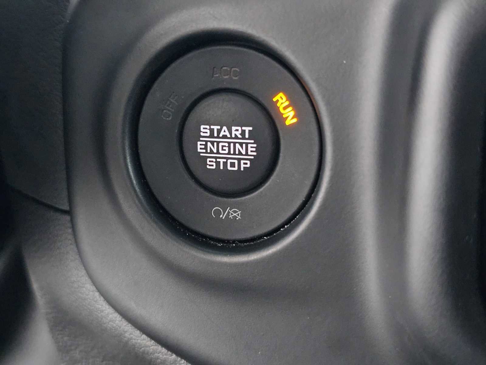 Used 2023 Jeep Wrangler Sahara w/ Cold Weather Group image 29