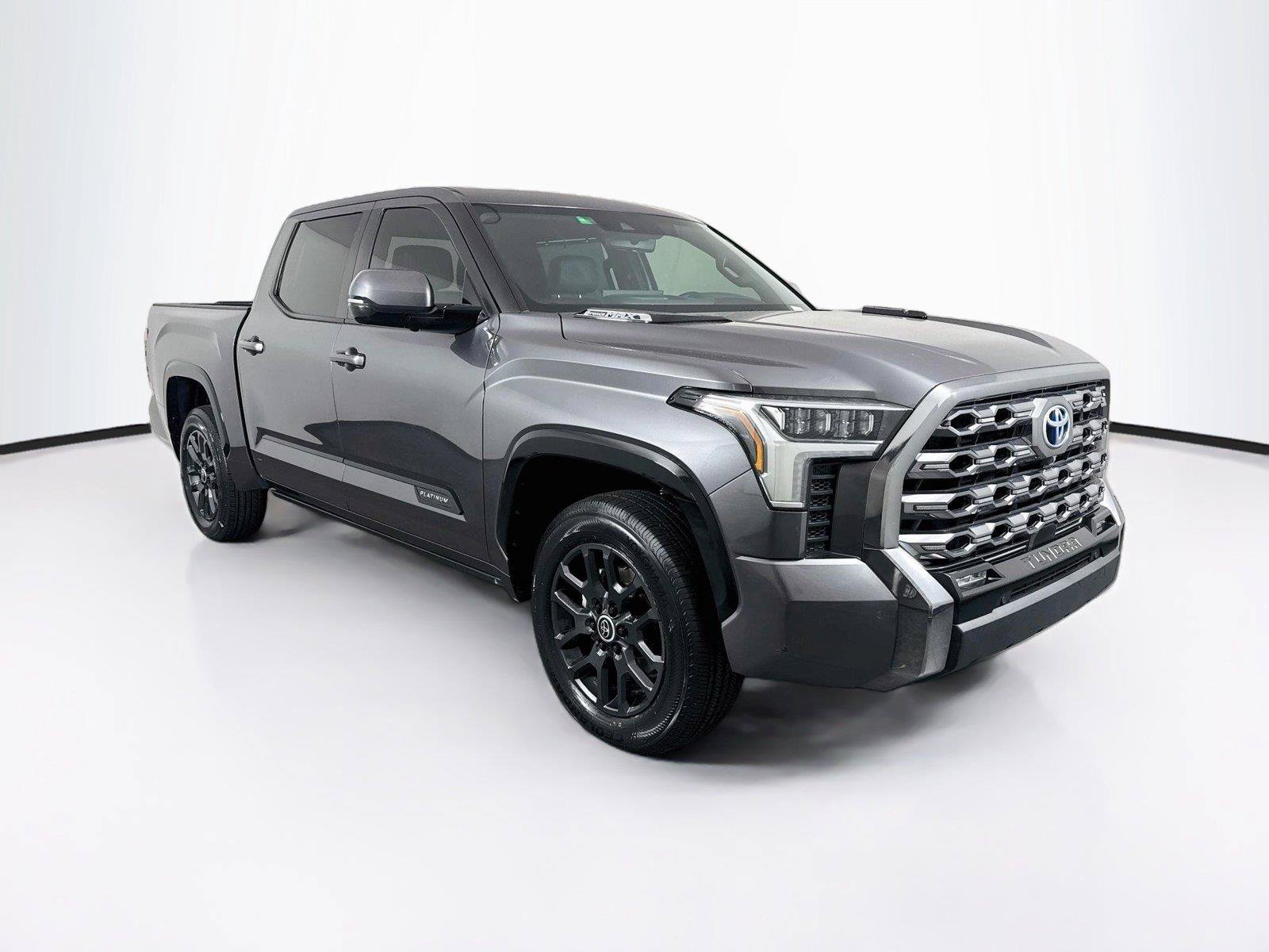 Used 2024 Toyota Tundra Platinum AWD/4WD image 10