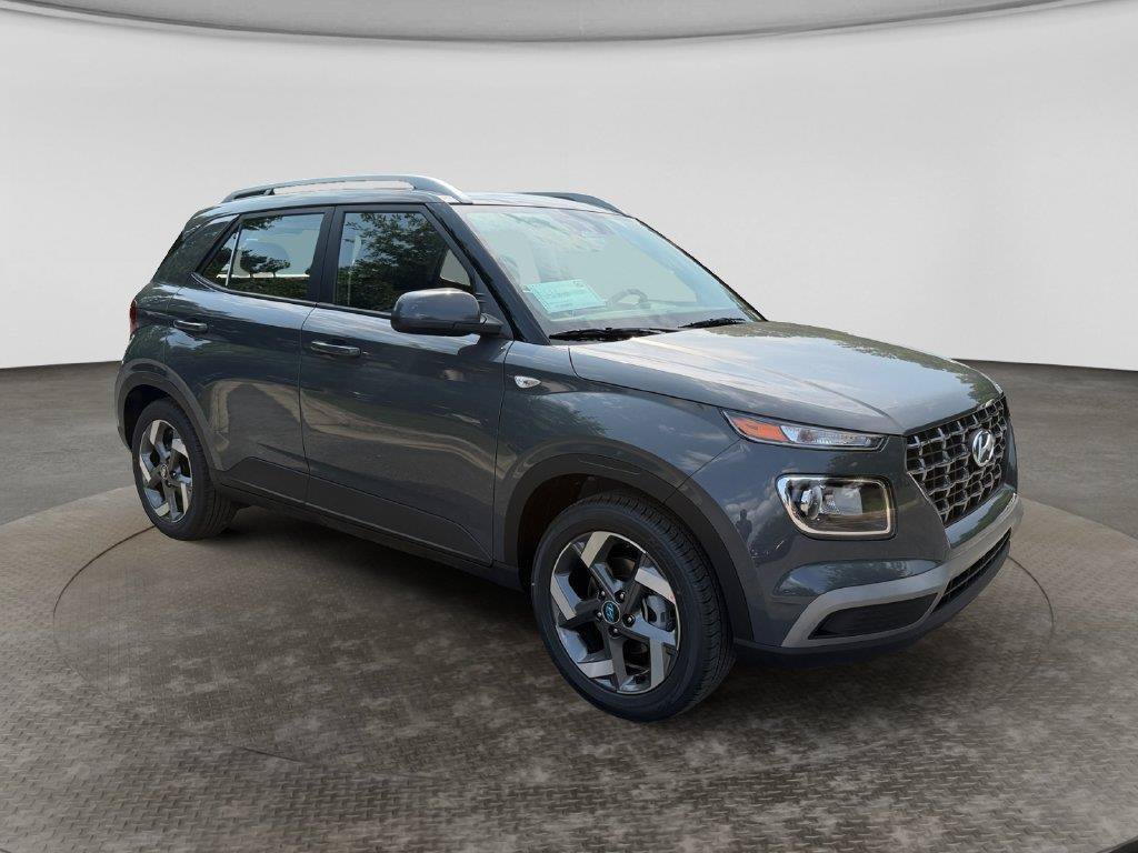 New 2026 Hyundai Venue SEL FWD image 2