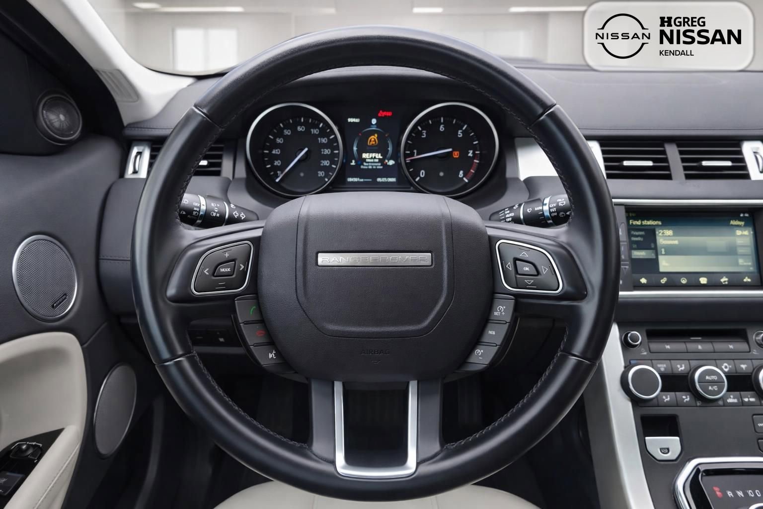Used 2017 Land Rover Range Rover Evoque SE AWD/4WD image 8