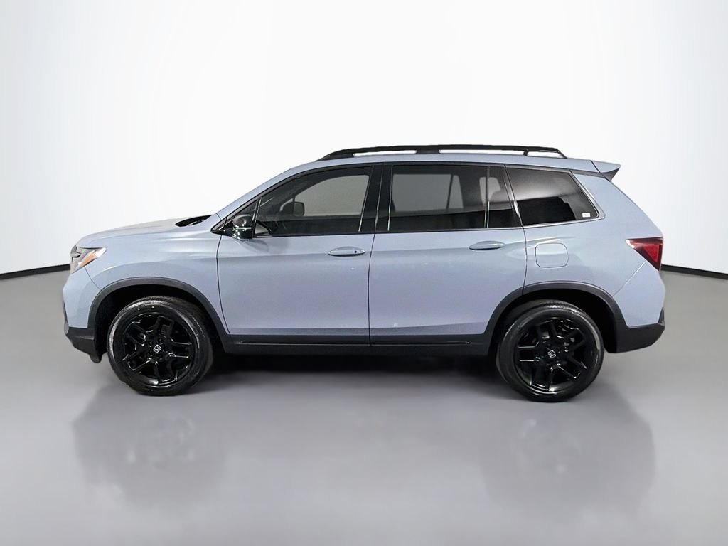 Used 2024 Honda Passport Black Edition image 4