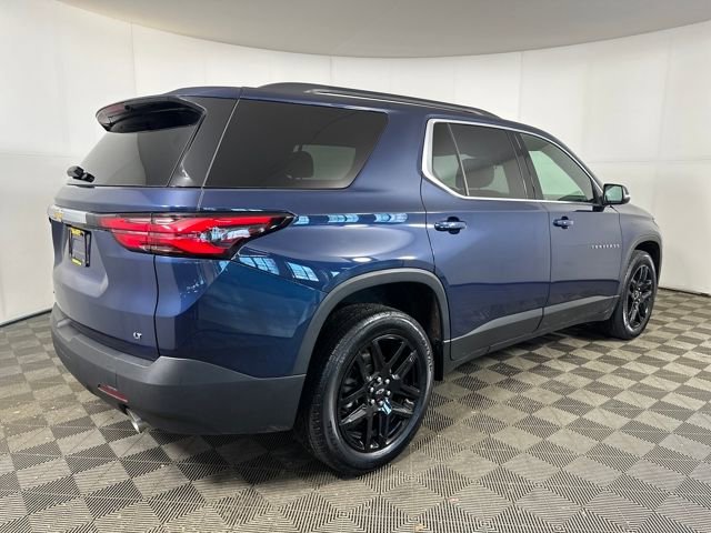 Used 2023 Chevrolet Traverse LT image 3
