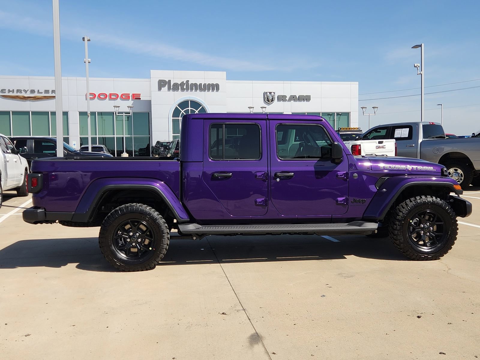 New 2026 Jeep Gladiator Sport AWD/4WD image 8