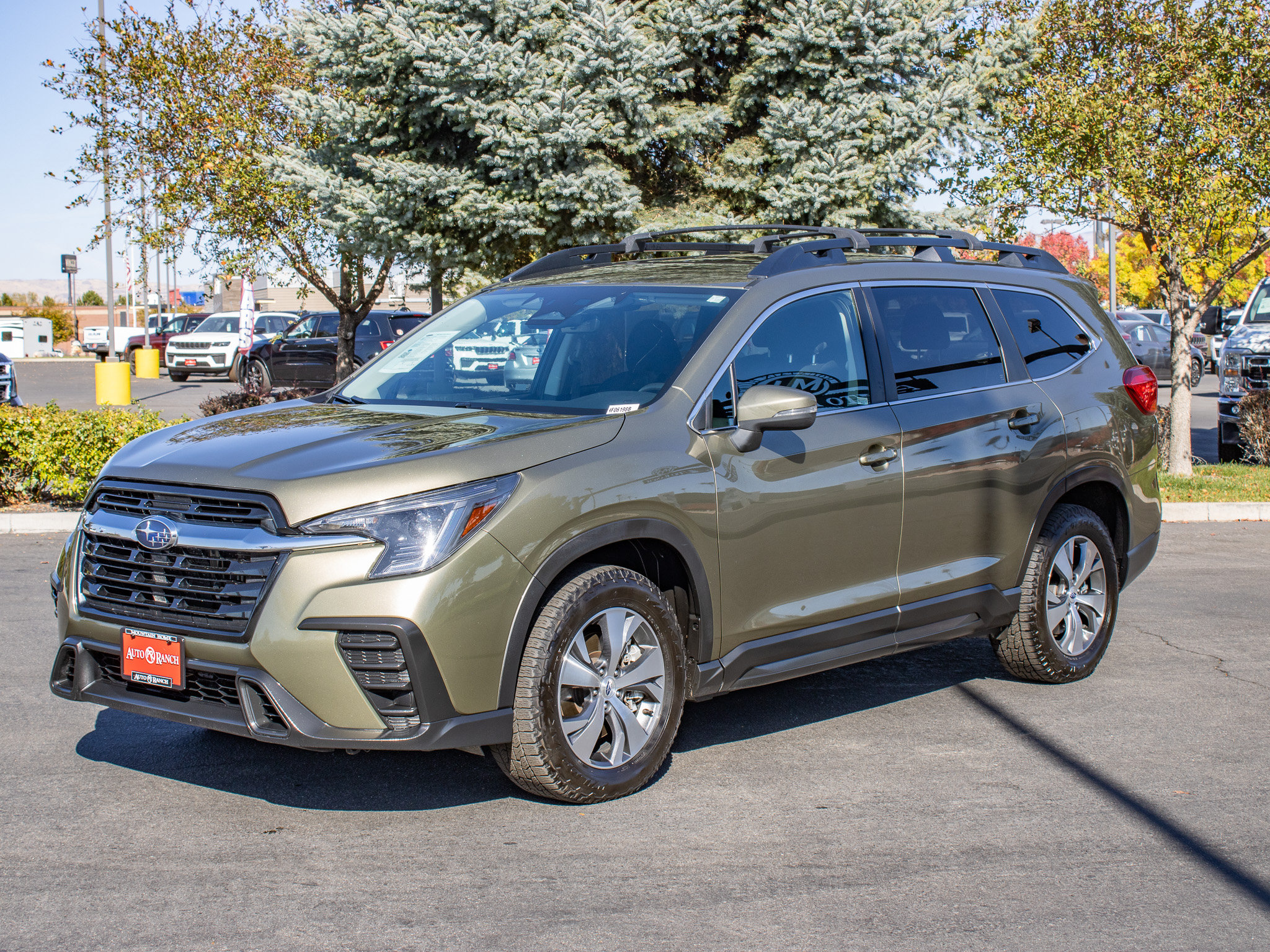 Used 2023 Subaru Ascent Premium w/ Convenience Package AWD/4WD image 4