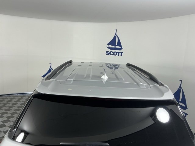 Used 2022 Chevrolet Traverse LT image 20