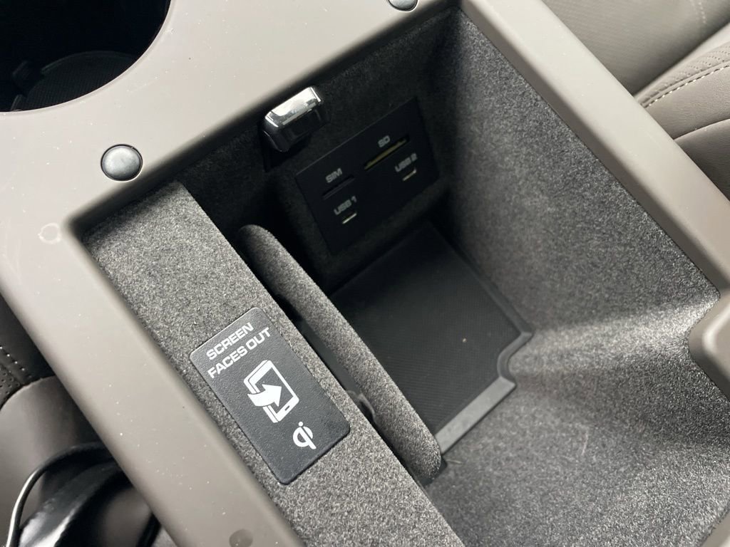 Certified 2025 Porsche Macan image 33