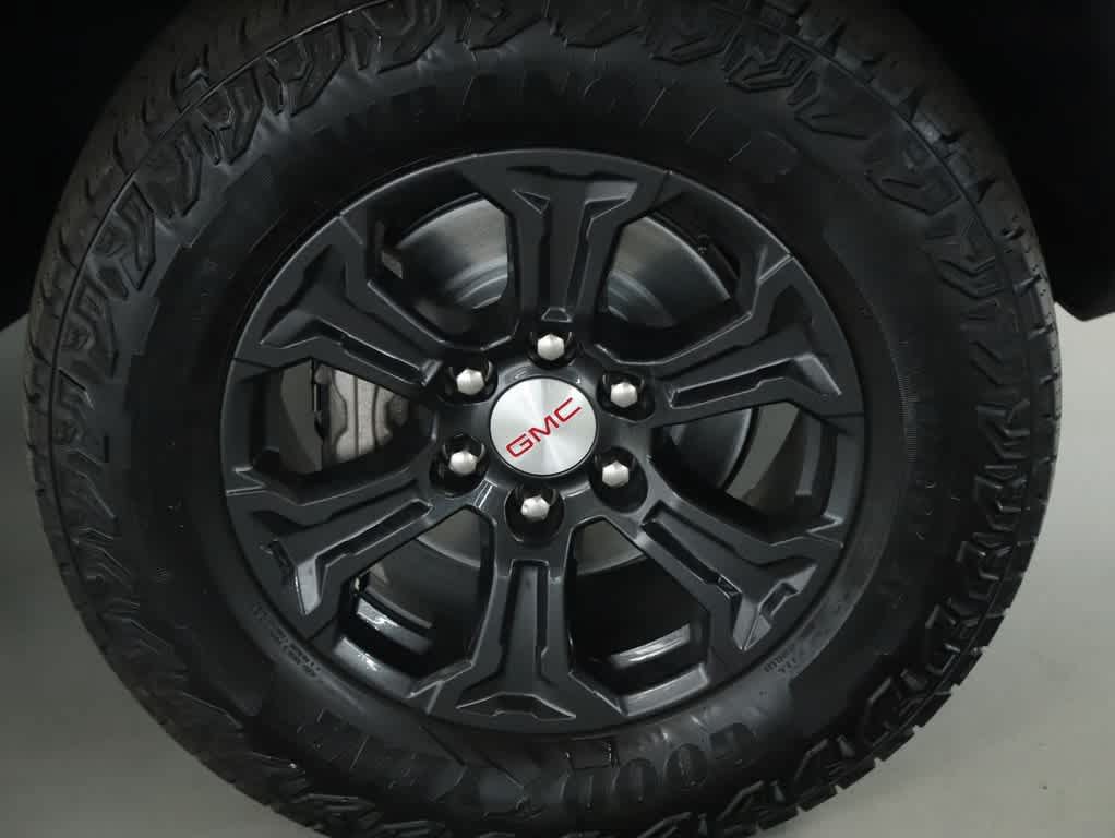Used 2023 GMC Canyon Elevation w/ Convenience Package AWD/4WD image 10
