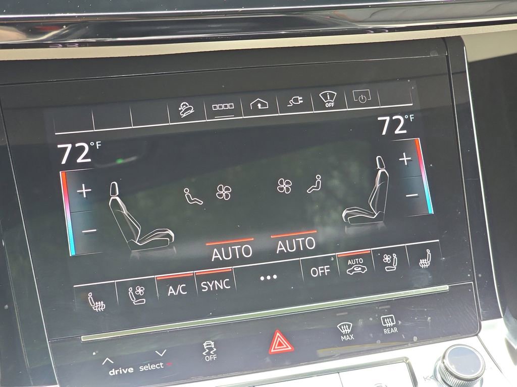 Used 2023 Audi e-tron Chronos w/ Chronos Package image 22