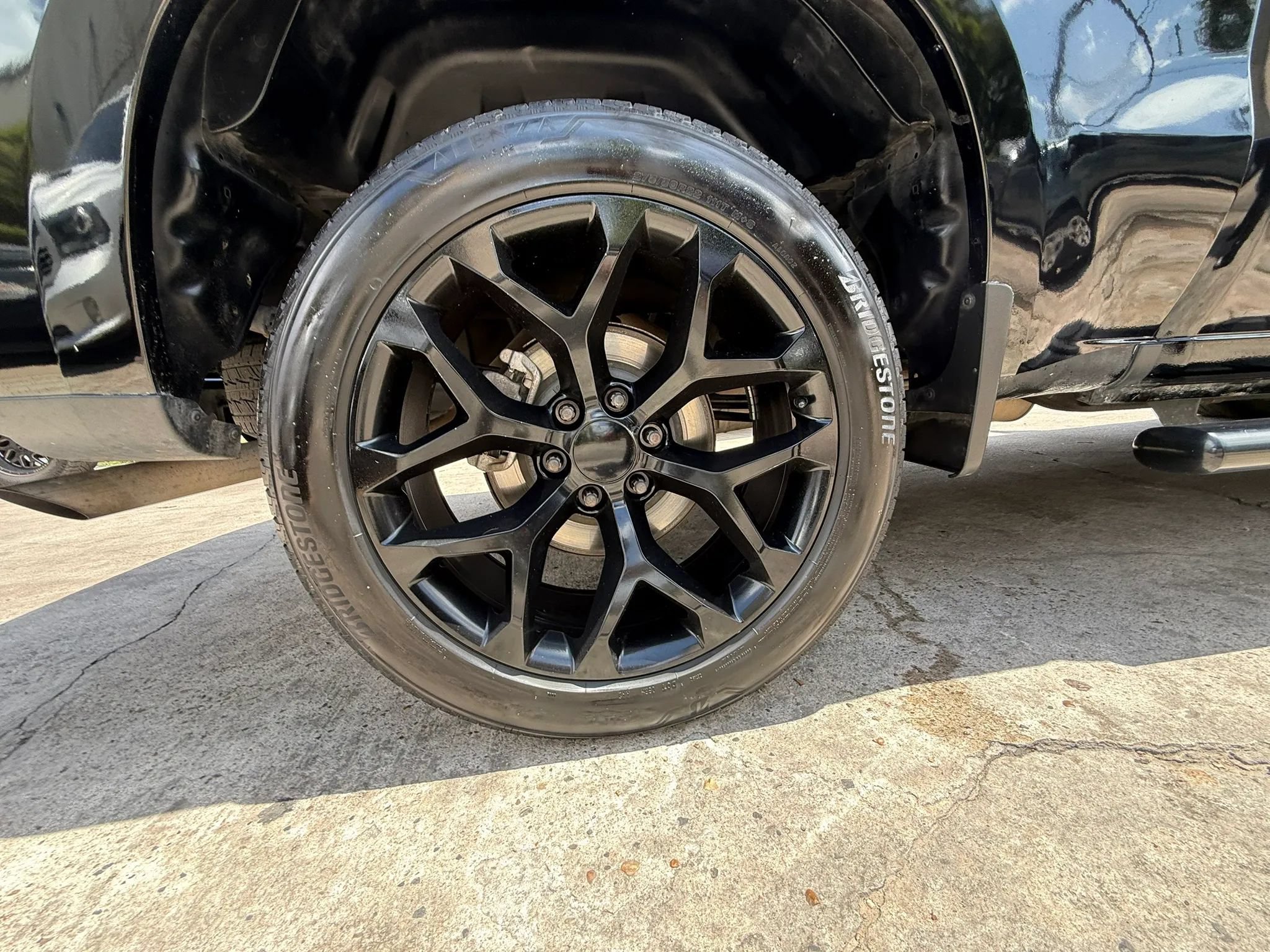 Used 2021 Chevrolet Silverado 1500 LT RWD image 17