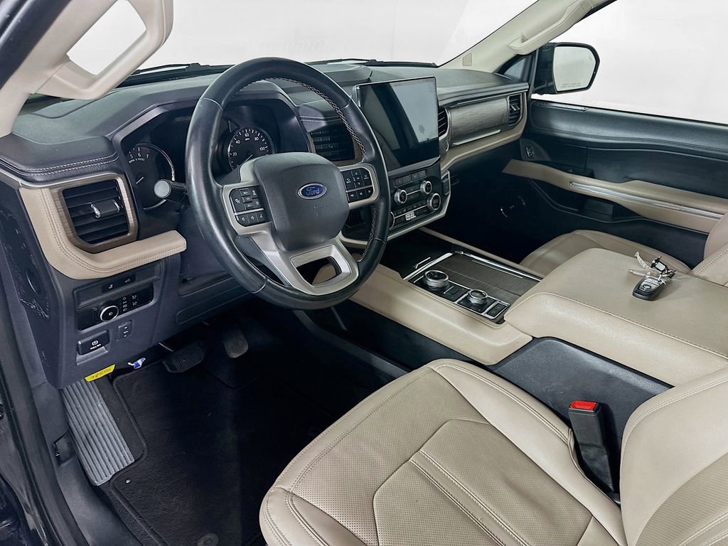 Used 2024 Ford Expedition Limited image 29