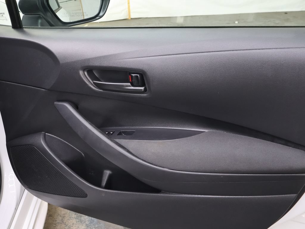 Used 2023 Toyota Corolla LE FWD image 11