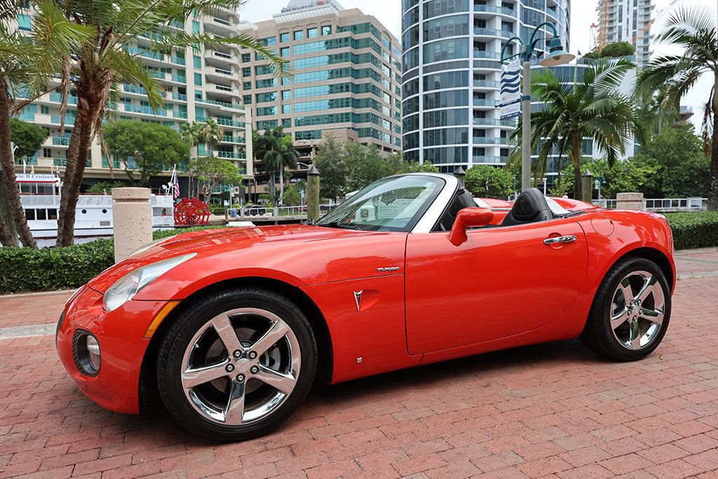 Used 2008 Pontiac Solstice GXP w/ Premium Package RWD image 5
