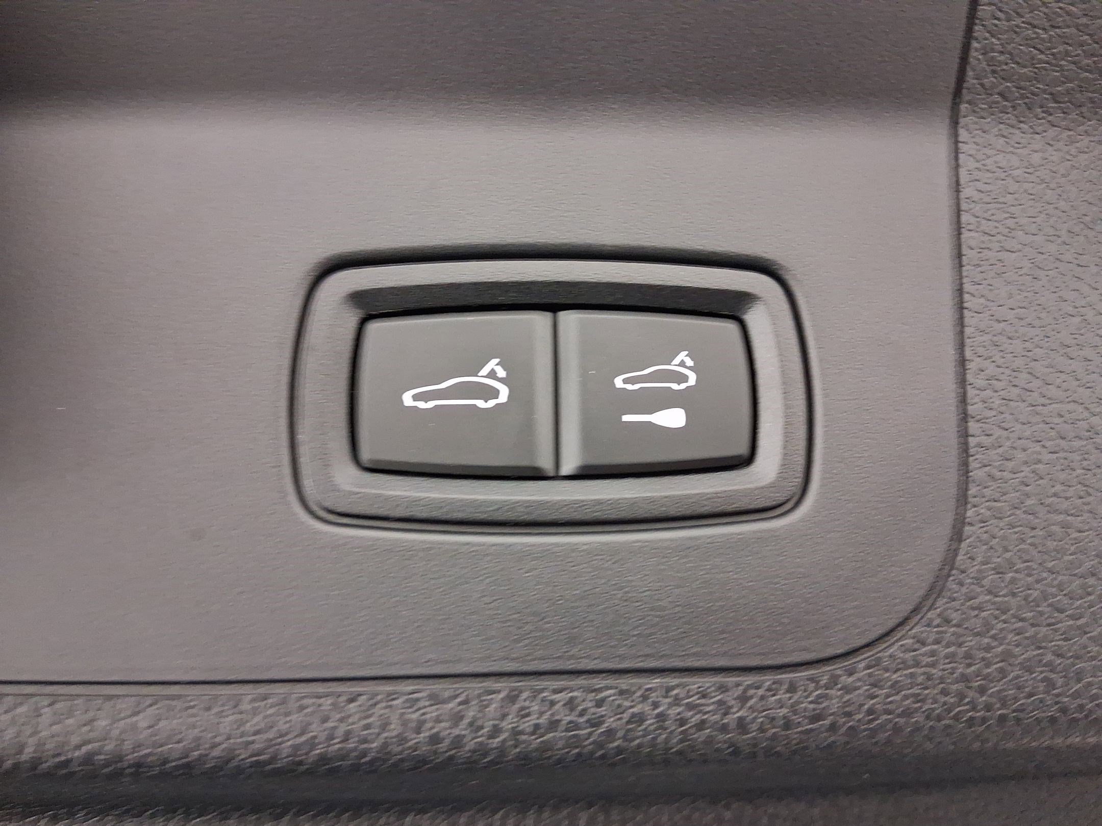 Certified 2023 Porsche Panamera GTS image 34