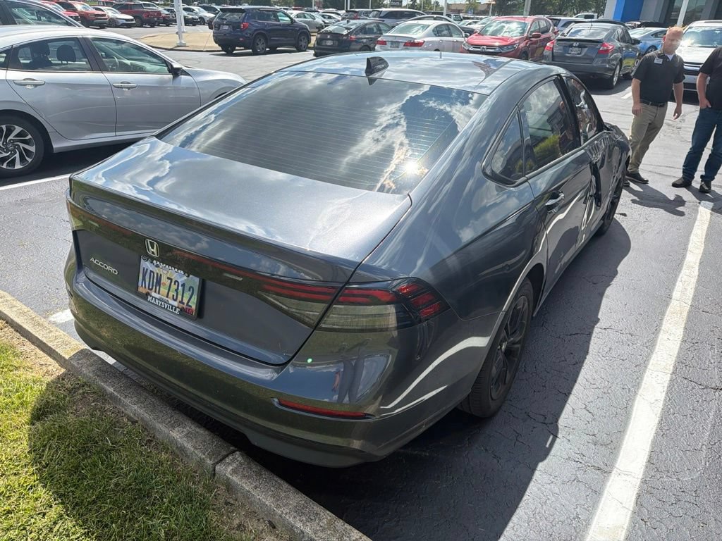 Used 2025 Honda Accord SE image 3