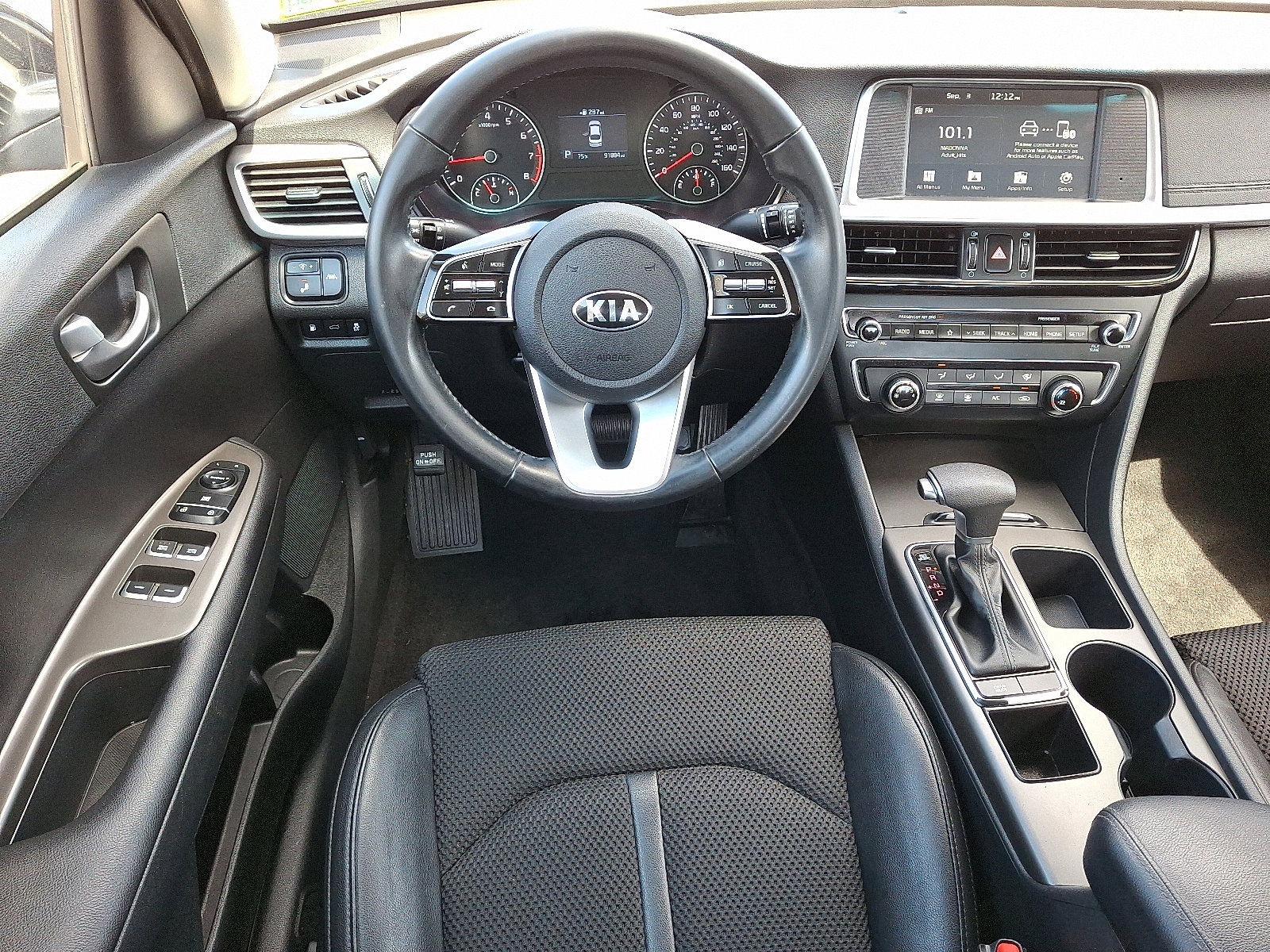Used 2020 Kia Optima S FWD image 11
