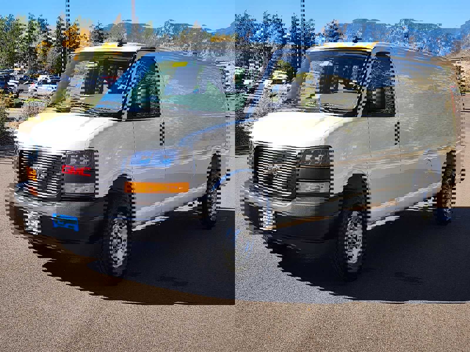 New 2025 GMC Savana 2500 Work Van image 4