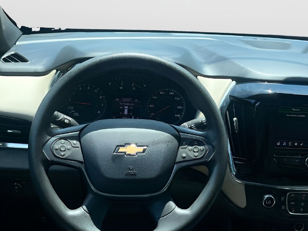 Used 2023 Chevrolet Traverse LS FWD image 20