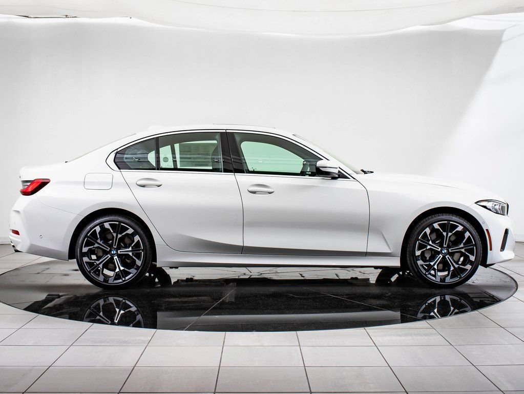 Certified 2025 BMW 330i xDrive Sedan w/ Convenience Package AWD/4WD image 11