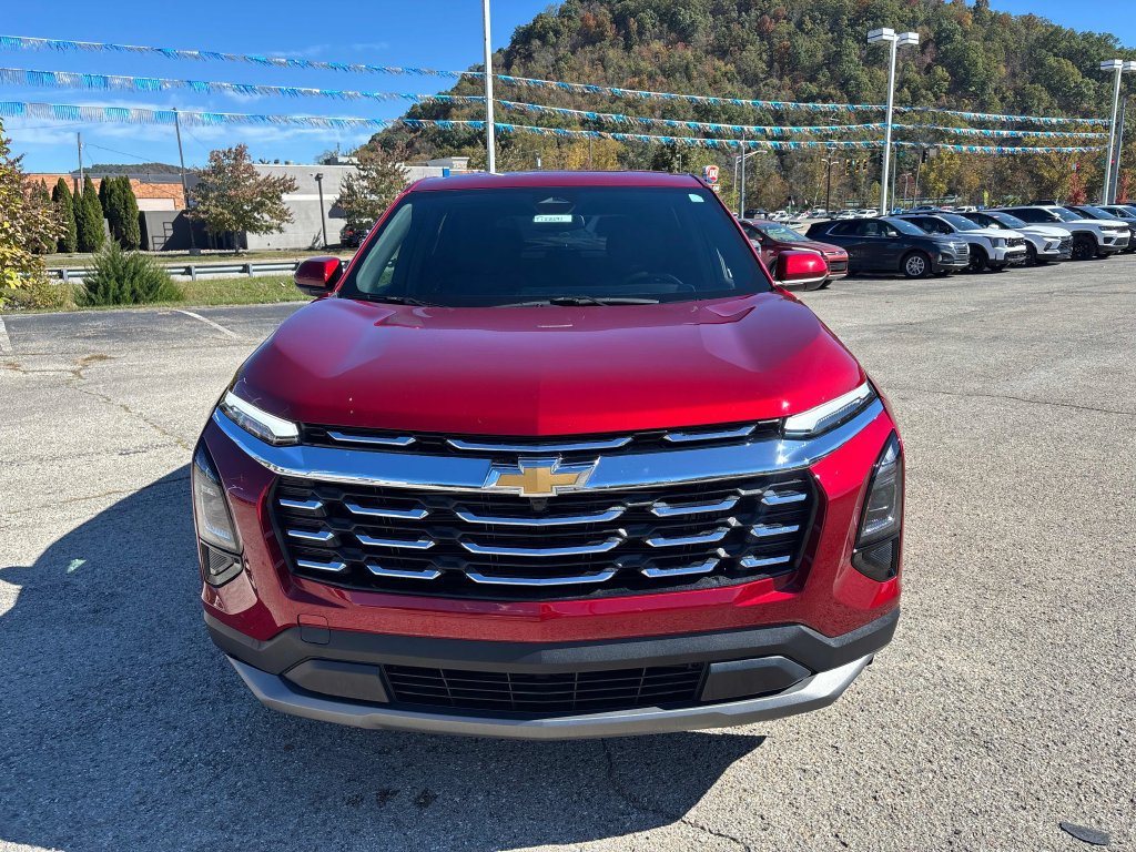 Used 2026 Chevrolet Equinox LT AWD/4WD image 8
