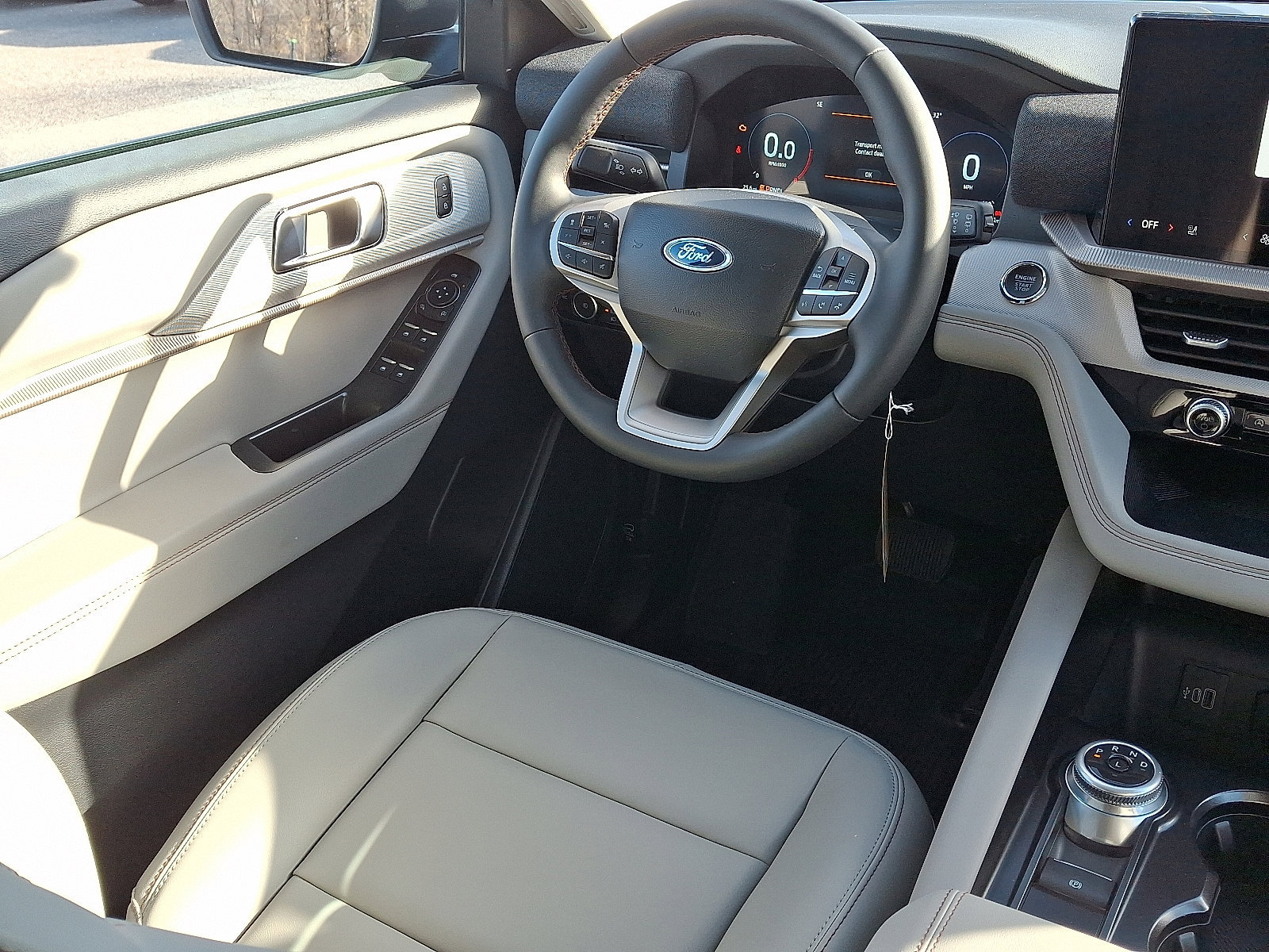 New 2026 Ford Explorer Active w/ Active Comfort Package AWD/4WD image 9