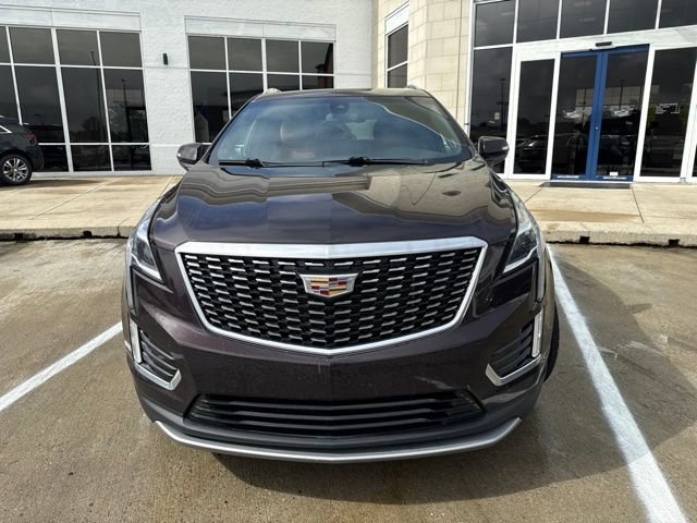 Used 2021 Cadillac XT5 Premium Luxury FWD image 3