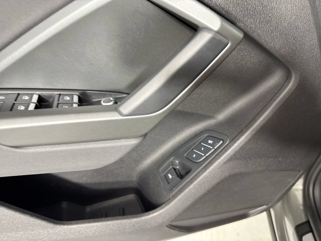Used 2023 Audi Q3 2.0T Premium Plus w/ Premium Plus Package AWD/4WD image 10