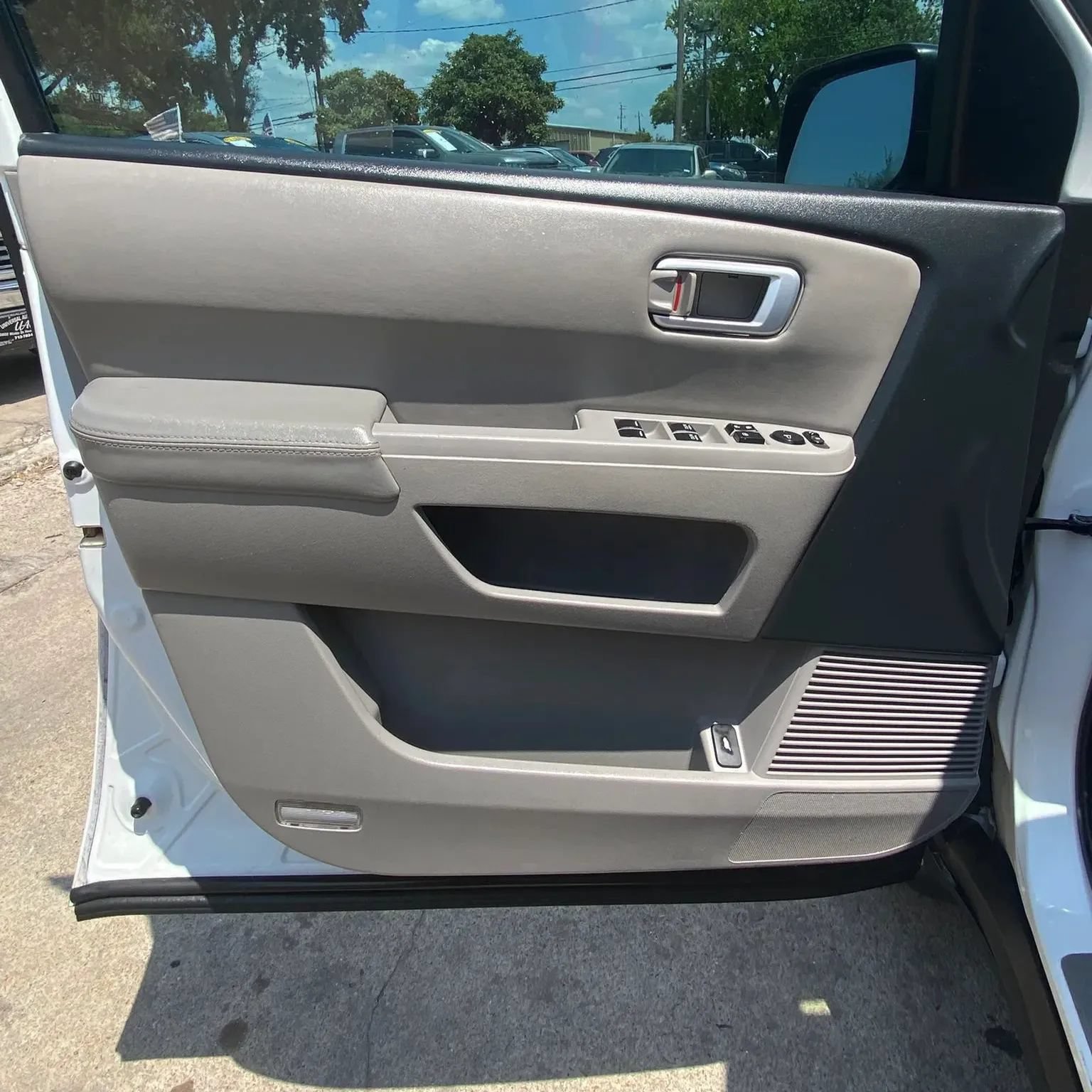 Used 2015 Honda Pilot EX-L image 18