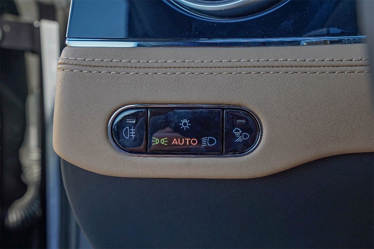 New 2026 Bentley Continental GTC image 32