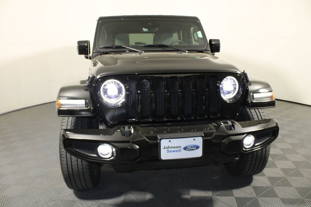 Used 2023 Jeep Wrangler Altitude image 3