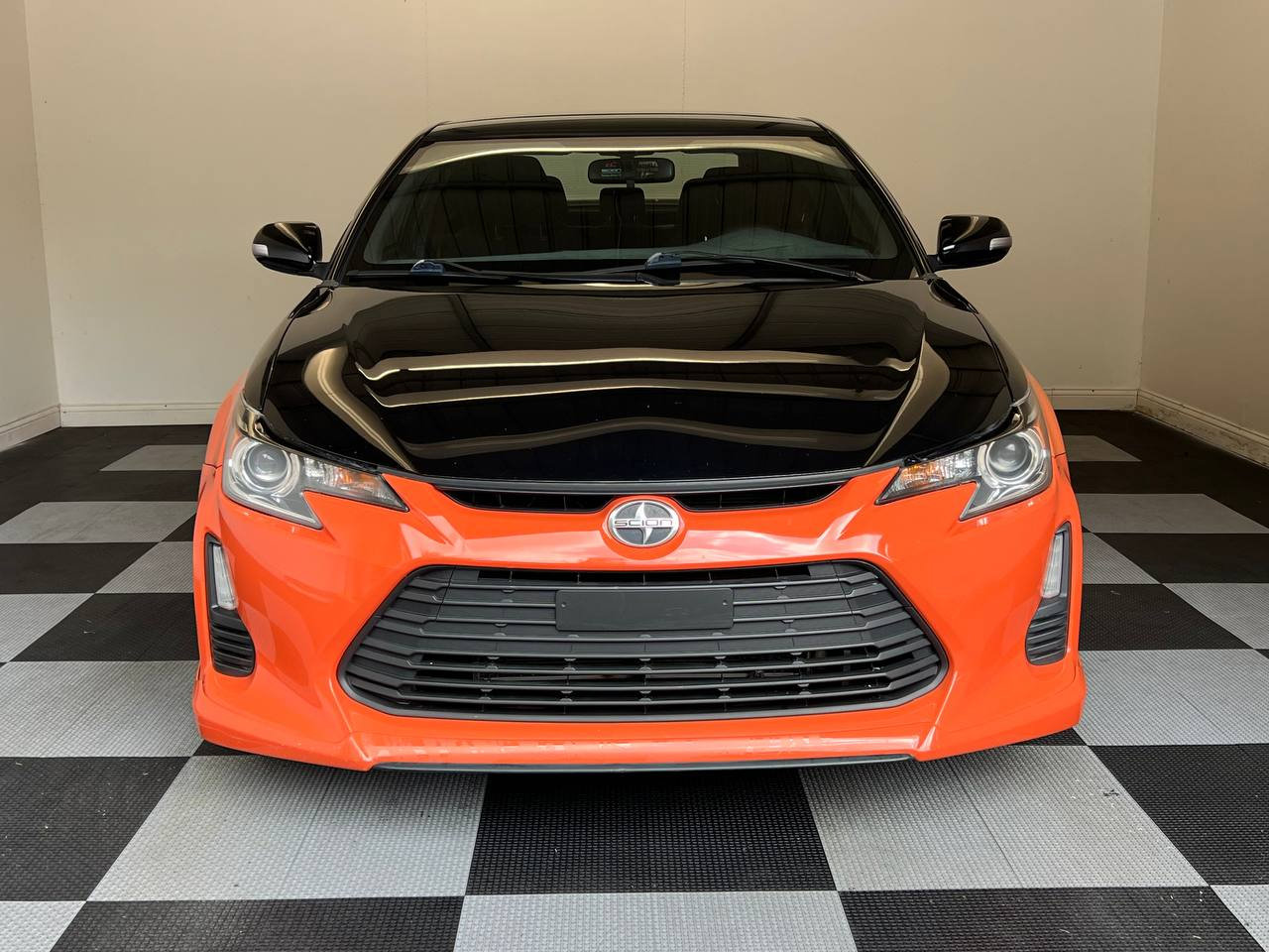 Used 2015 Scion tC image 2