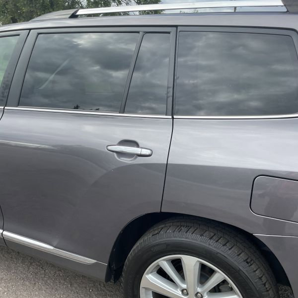 Used 2013 Toyota Highlander Limited image 4